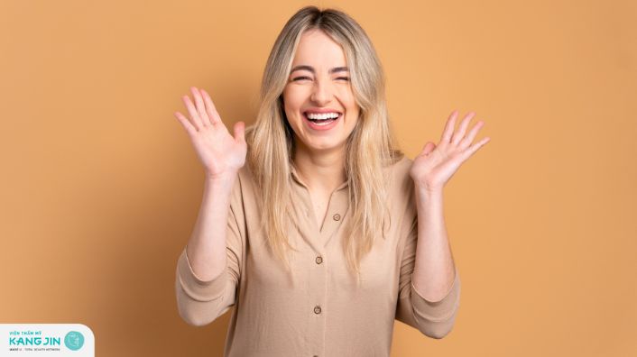 8 Cách làm đầy rãnh cười tại nhà không gây đau đớn, không dao kéo